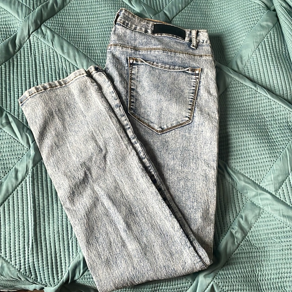 Skinny jeans